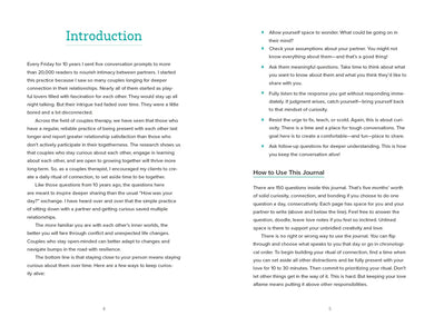 One Question a Day to Stay Close and Curious US - Paperback / softback