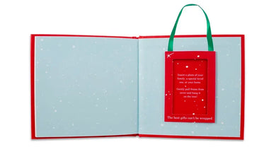 The Smallest Gift of Christmas US - Hardback (9780763679811)