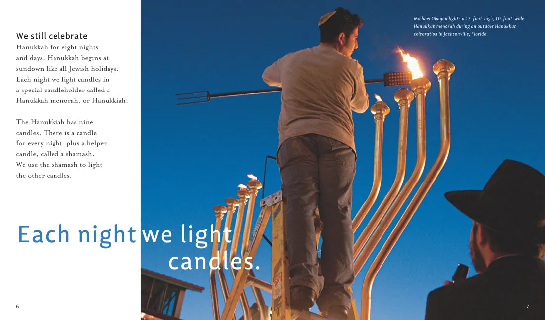 Holidays Around the World: Celebrate Hanukkah US - Paperback / softback