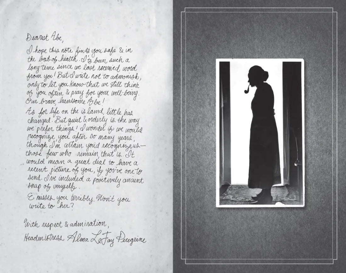 Miss Peregrine's Home for Peculiar Children US - Paperback / softback