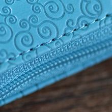 Biblia Reina Valera 1960 letra grande. Símil piel aguamarina, cremallera, tamaño manual/Spanish Bible RVR 1960. Handy Size, Large Print, Leathersoft Aqua, interior 2 (ISBN 9781644732762)