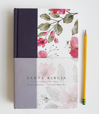 Biblia RVR 1960 letra grande. Tapa dura tela azul púrpura con flores tamaño manual / Bible RVR 1960 Handy Size Hardcover Cloth with Purple Blue Flowers interior 1 (ISBN 9781644734599)