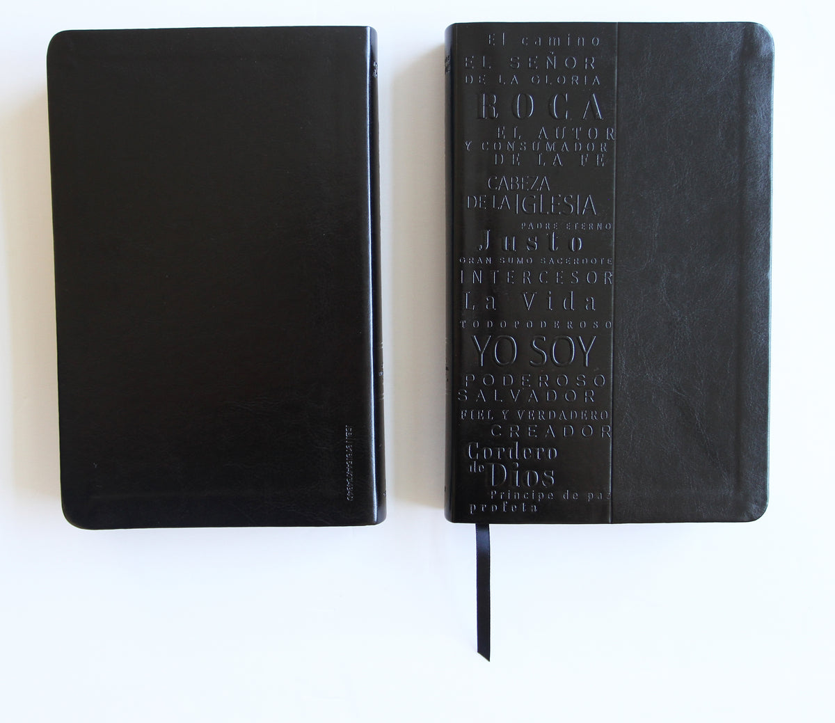 Biblia RVR60 letra grande tamaño manual, simil piel negro con nombres de Dios / Spanish Bible RVR60 Handy Size Large Print Leathersoft Black with Names of God interior 3 (ISBN 9781644734940)