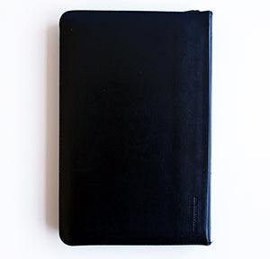 Biblia RVR 1960 Nombres de Dios letra grande tamaño manual con índice y cremallera color negro / Spanish Bible RVR60 Handy Size Black Names of God Index Zippe interior 3 (ISBN 9781644736708)