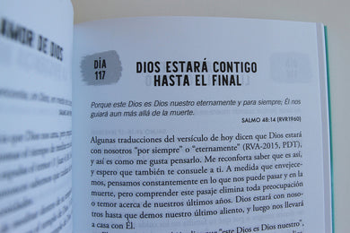 Devocionales diarios de los salmos: 365 reflexiones para todos los días / Daily D evotions from Psalms: 365 Daily Inspirations interior 6 (ISBN 9781644739587)