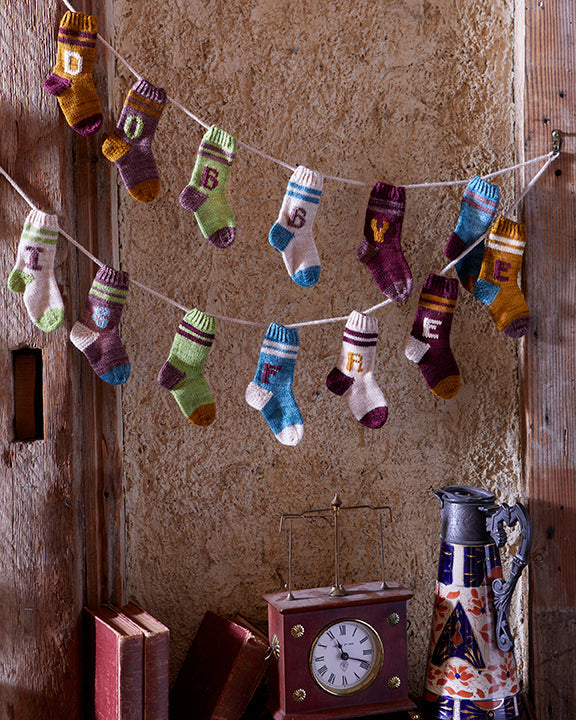 Harry Potter: Knitting Magic: More Patterns From Hogwarts and Beyond inside page 2