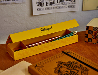 Harry Potter: Hufflepuff Magnetic Pencil Box inside page 3
