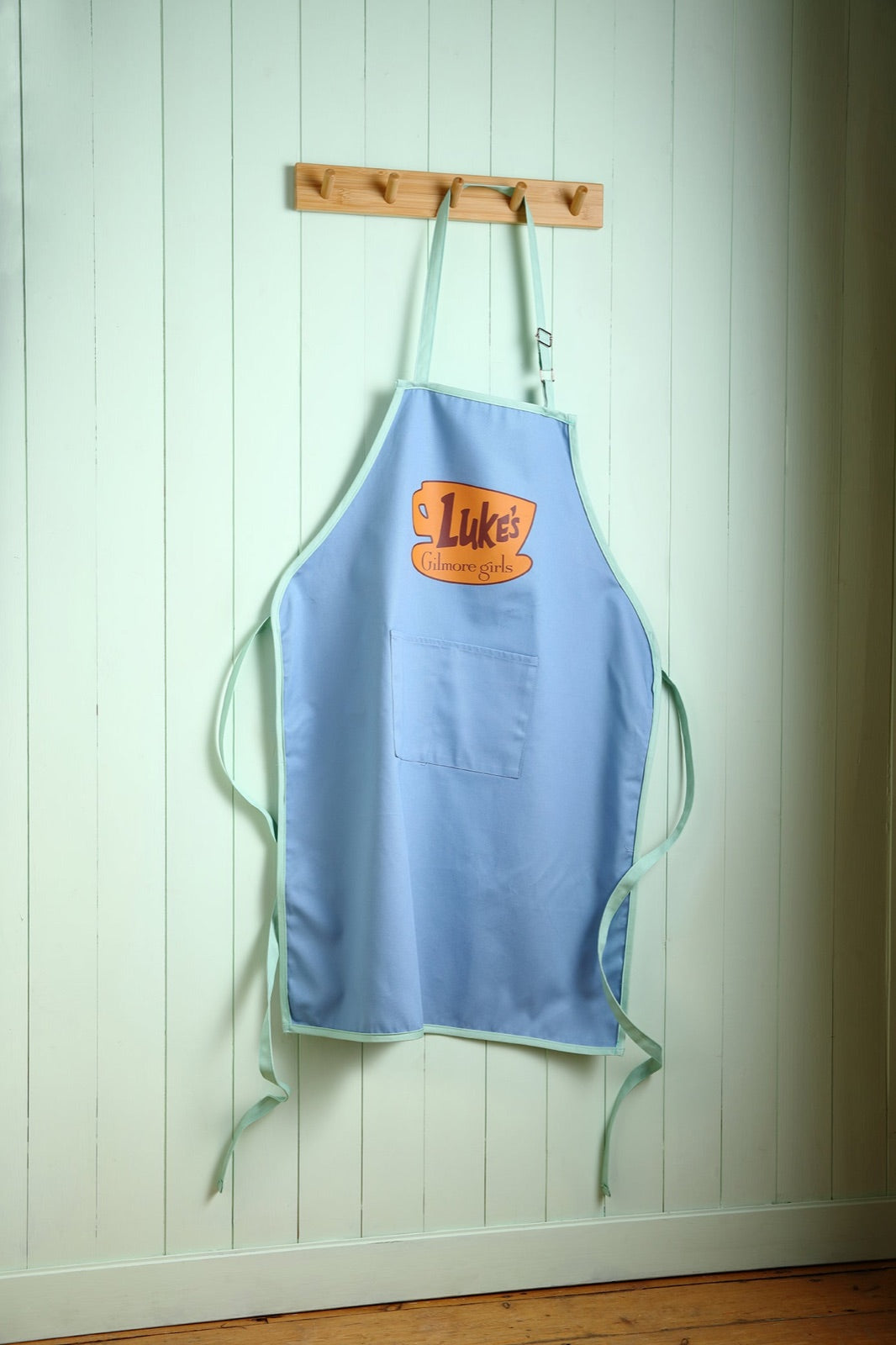 Gilmore Girls: The Official Cookbook and Apron Gift Set inside page 3