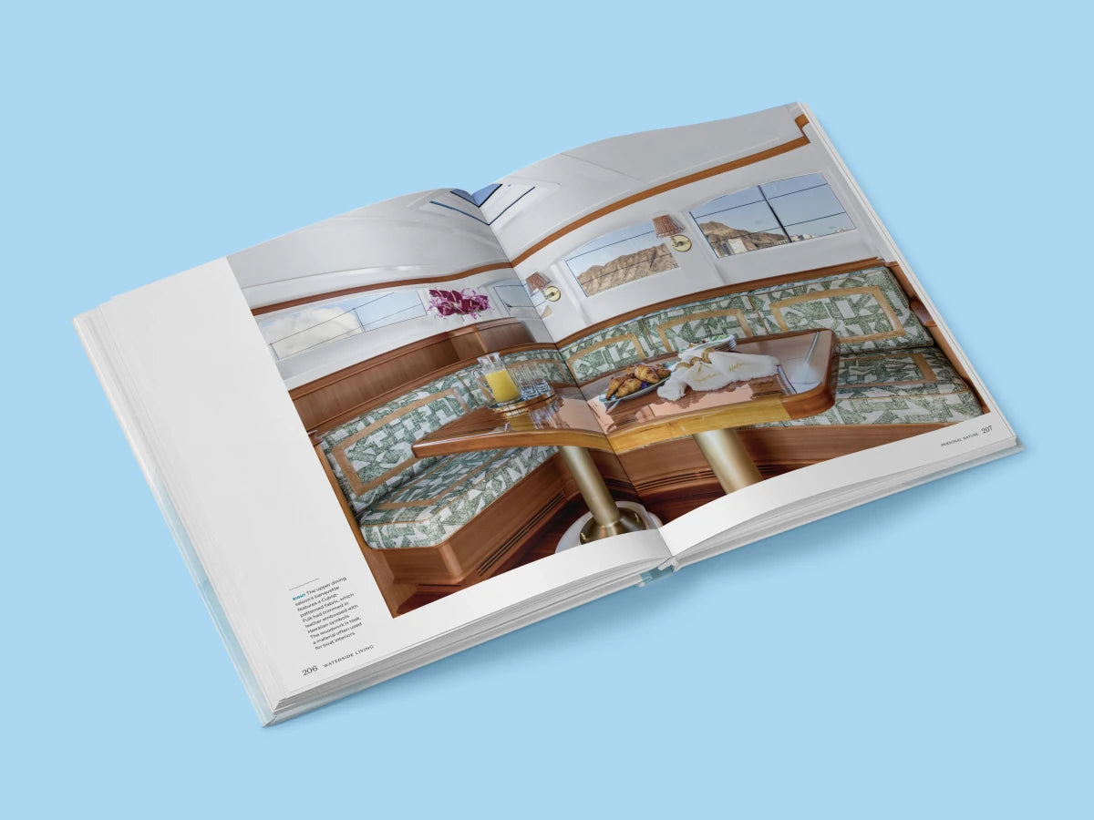 Veranda Waterside Living: Inspired Interior Design US - Hardback