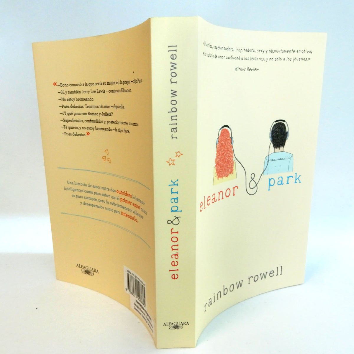 Eleanor & Park (Spanish version) interior 1 (ISBN 9786071128645)