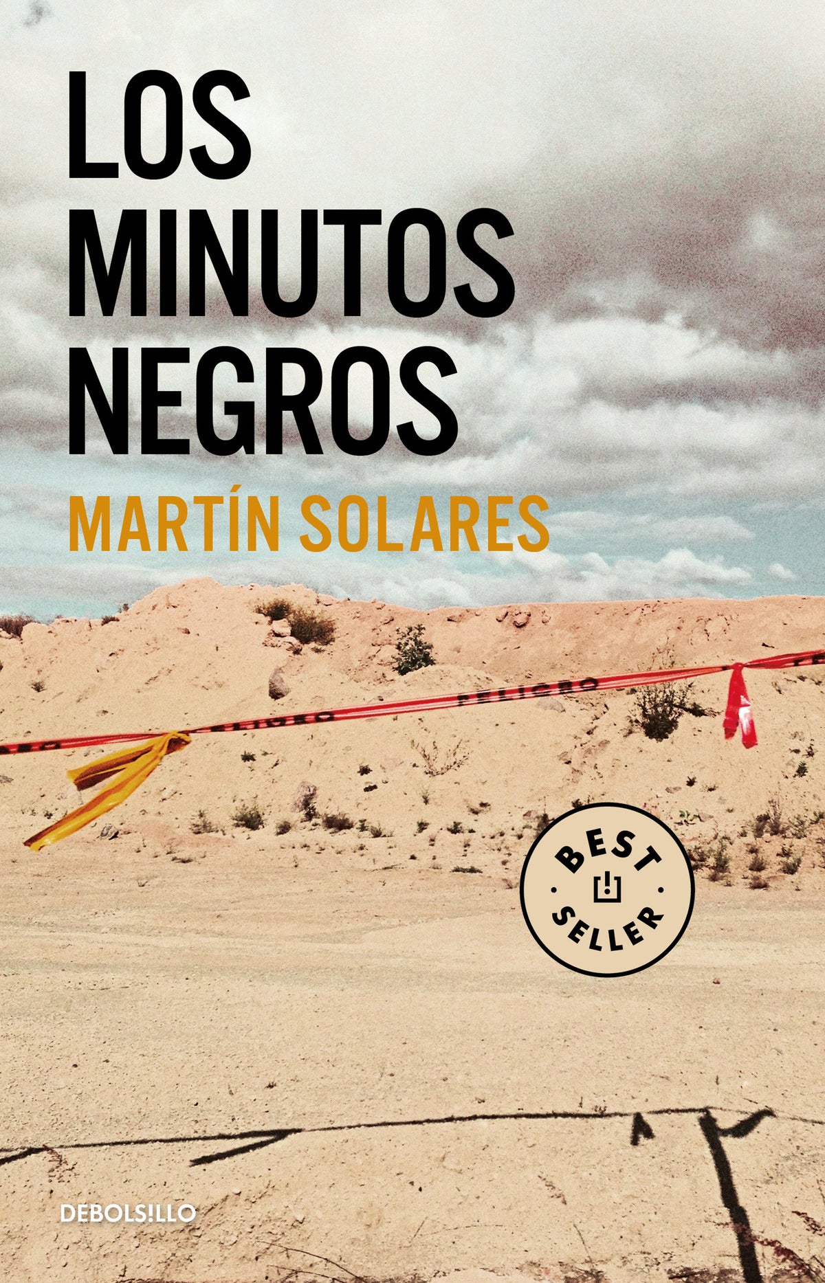 Los minutos negros / The Black Minutes cover (ISBN 9786073190794)