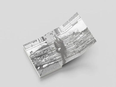 直視戰爭的女人:記那些在殺戮年代追蹤真相的天使 平裝書 Paperback