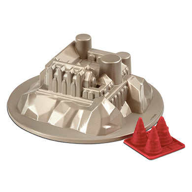 Harry Potter: Hogwarts in the Snow Cake Pan Set inside page 2