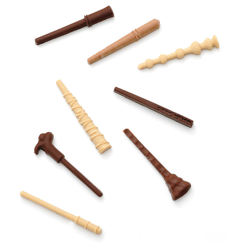 Harry Potter: Make Your Own Mini Chocolate Wands inside page 4