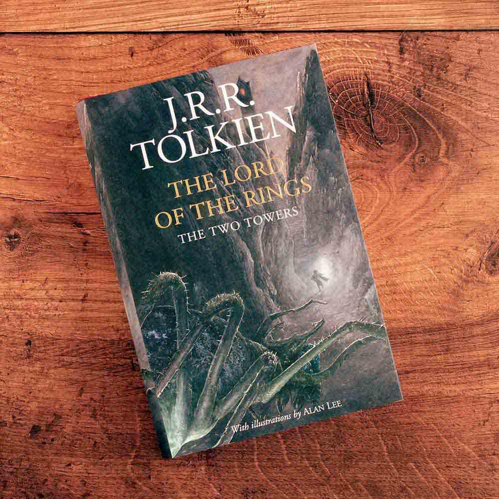 Lord of the Rings, The #02 - The Two Towers (Illustrated)(Hardback) (J. R. R. Tolkien) Harpercollins (UK)
