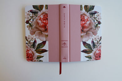 Biblia Reina Valera 1960 letra grande. Tela rosada con flores, manual con índice / Spanish Bible RVR 1960, Large Print, Pink Floral Cloth with Index interior 3 (ISBN 9798890981653) [onix:54d90dcf5434bdb62b9978df0813053e]