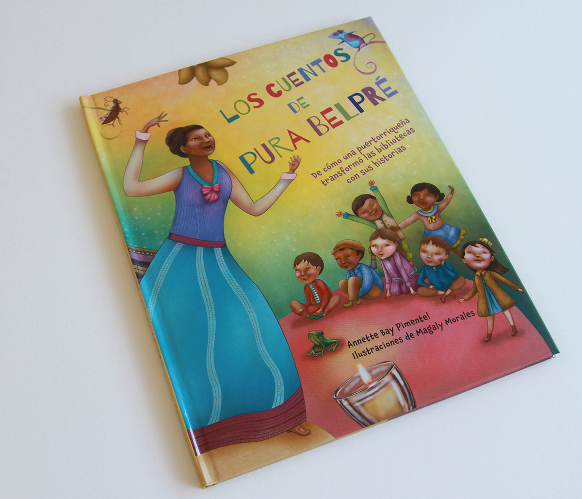 Los cuentos de Pura Belpré / Pura's Cuentos: How Pura Belpré Reshaped Libraries with Her Stories interior 1 (ISBN 9798890980366) [onix:588ecb5fda615eeefb56445a2ca60b4c]