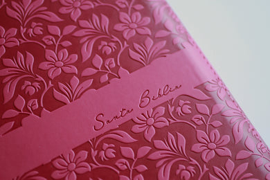 Biblia Reina Valera Revisada 1960 letra súper gigante, símil piel fucsia rosada, cremallera e índice / Spanish Bible RVR 1960 Super Giant Print, Fuchsia Pink interior 3 (ISBN 9798890985712) [onix:4767df9f8986c655a84d97907e598eeb]