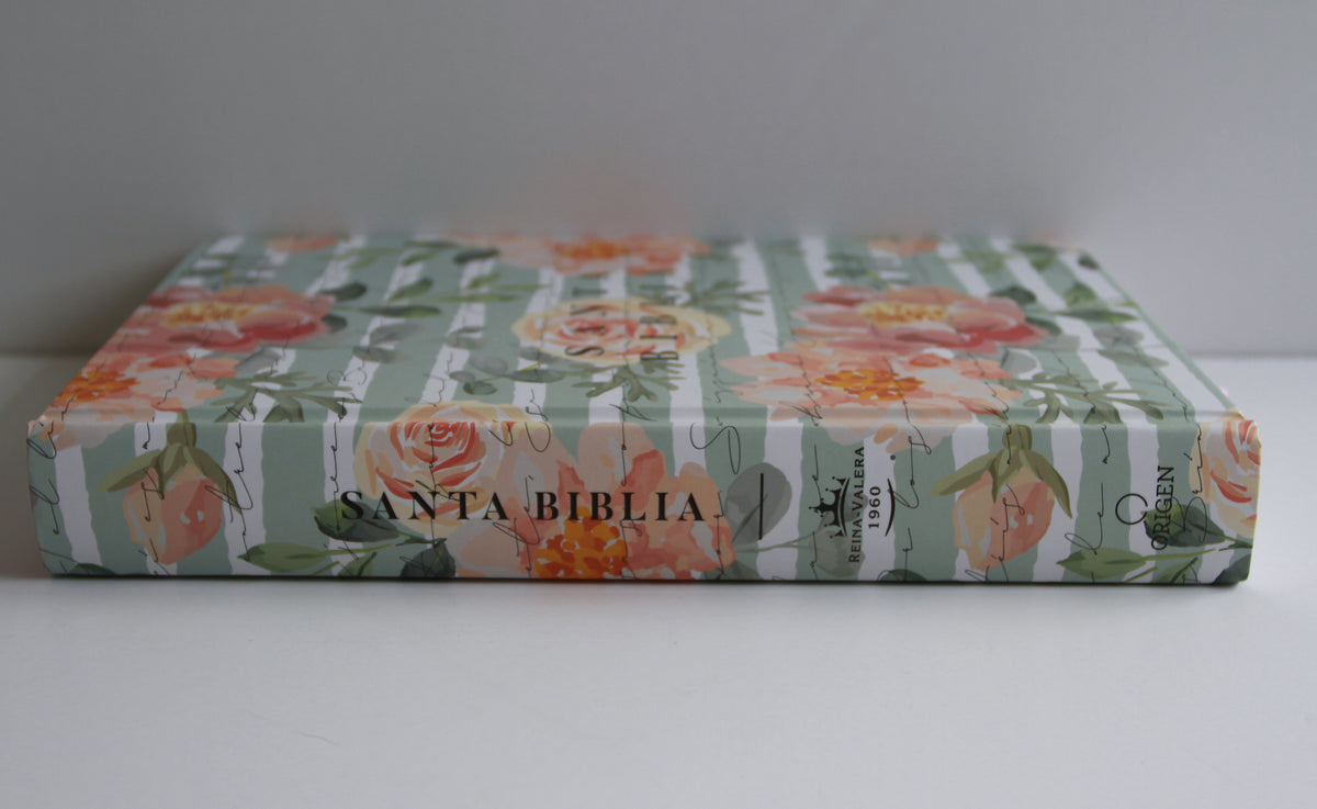 Biblia Reina Valera 1960 letra grande, tamaño manual con índice, tapa dura rosas rosadas / Spanish Bible RVR 1960 Handy Size Large Print HC with Thumb Index interior 6 (ISBN 9798890985583) [onix:33fa7677ca6e5ae81f35edd91964d85b]