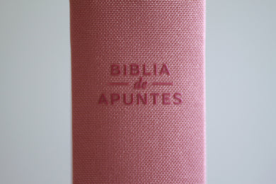 Biblia de Apuntes RVR 1960. Tapa dura, rosada con flores / Spanish Journalling Bible RVR 1960 Hardcover Pink with Flowers interior 4 (ISBN 9798890985118) [onix:3b28a2f503169a06780bd028bc7fc77c]