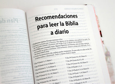 Biblia Reina Valera Revisada 1960 letra súper gigante, tapa dura con tela y flores rosada, cantos pintados e índice/ Spanish Bible RVR 1960 Super Giant Print interior 11 (ISBN 9798890985705) [onix:8d77d579b786c4f7ad0e42183c0ed8d4]