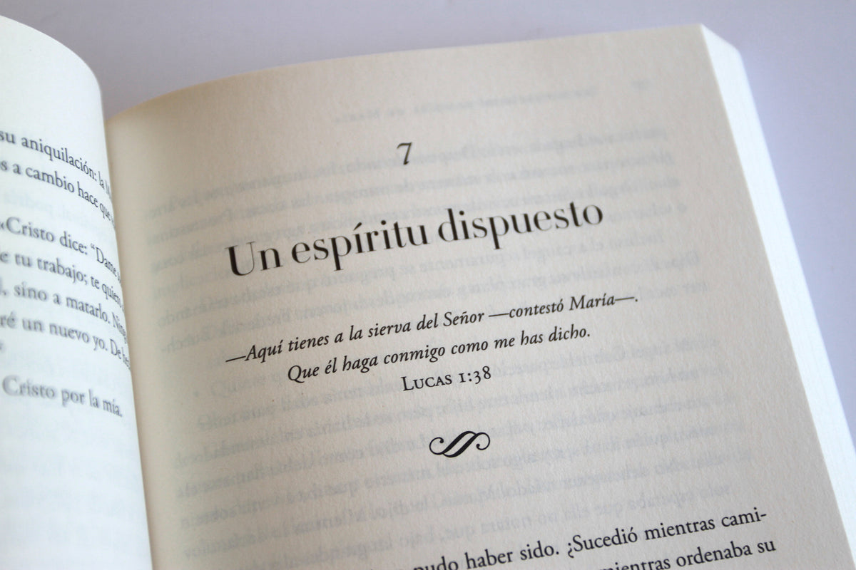 Ten un espíritu como el de María: Permite que Dios te transforme de adentro hacia afuera / Having a Mary Spirit interior 4 (ISBN 9798890982735) [onix:c3ecd7f8abaad4a7be6f1a74dcef15c7]