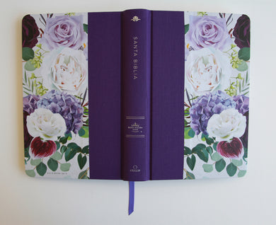 Biblia RVR1960 Tapa dura y tela morada con flores tamaño manual con índice / Spanish Bible RVR 1960, Hardcover, Purple Cloth with Flowers, Handy Size interior 2 (ISBN 9798890981660) [onix:b4d11497769b31aac8c9d582b164c51a]