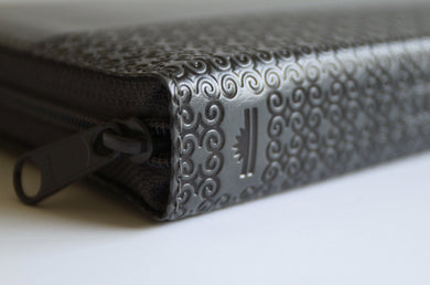 Biblia Reina Valera letra gigante, símil piel gris con cremallera e índice / Spanish Bible Reina Valera Giant Print, Gray Leathersoft with Zipper and Index interior 3 (ISBN 9798890988218) [onix:8e1a16ad397c5b17266ef8c6aedb6d2a]