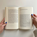 A Drive to Survive US - Paperback / softback