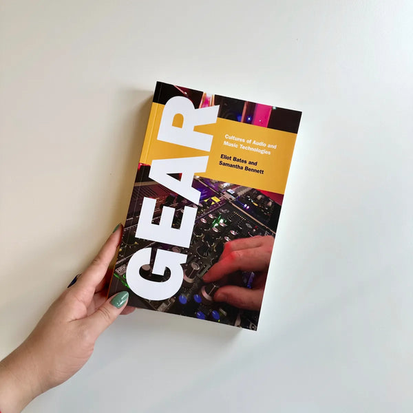 Gear US - Paperback / softback