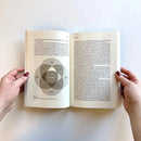 Indigenous Currencies US - Paperback / softback