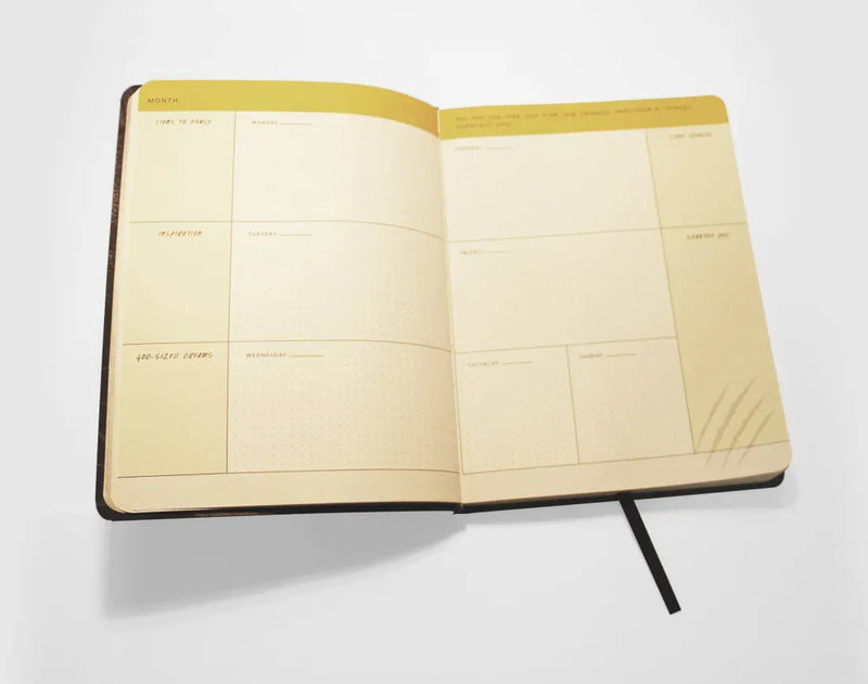 Chase the Lion Weekly Planner US - Diary or journal