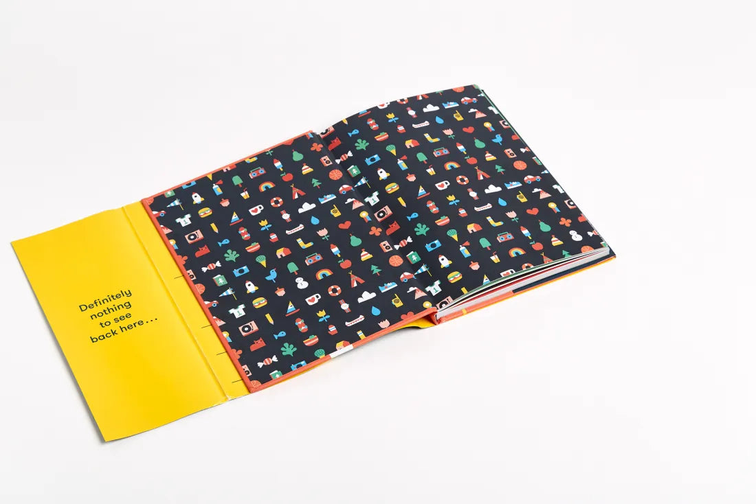 Me: A Compendium US - Diary or journal