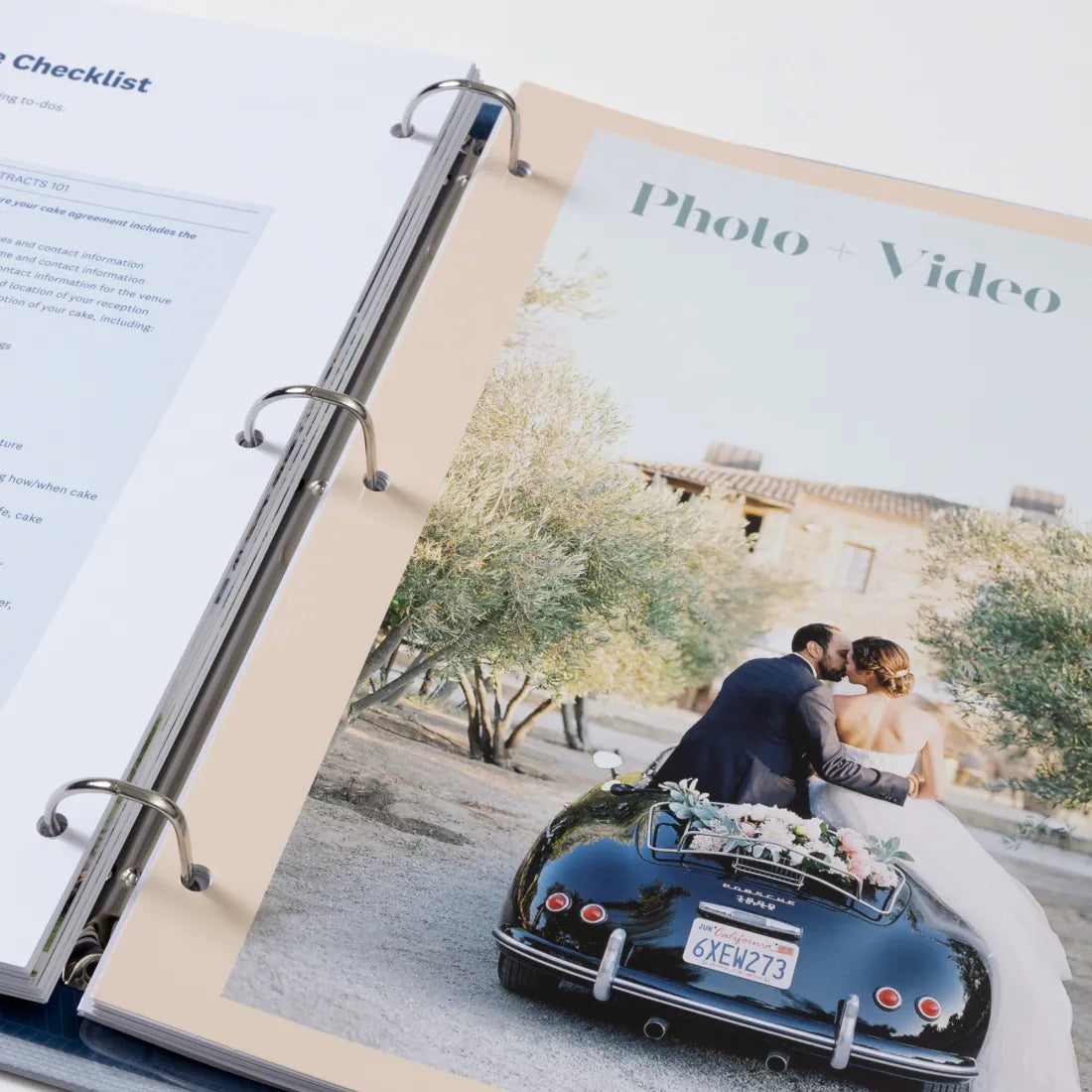 The Knot Ultimate Wedding Planner and Organizer, Revised and Updated [binder] US - Hardback