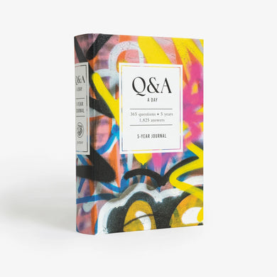 Q&A a Day Graffiti US - Hardback