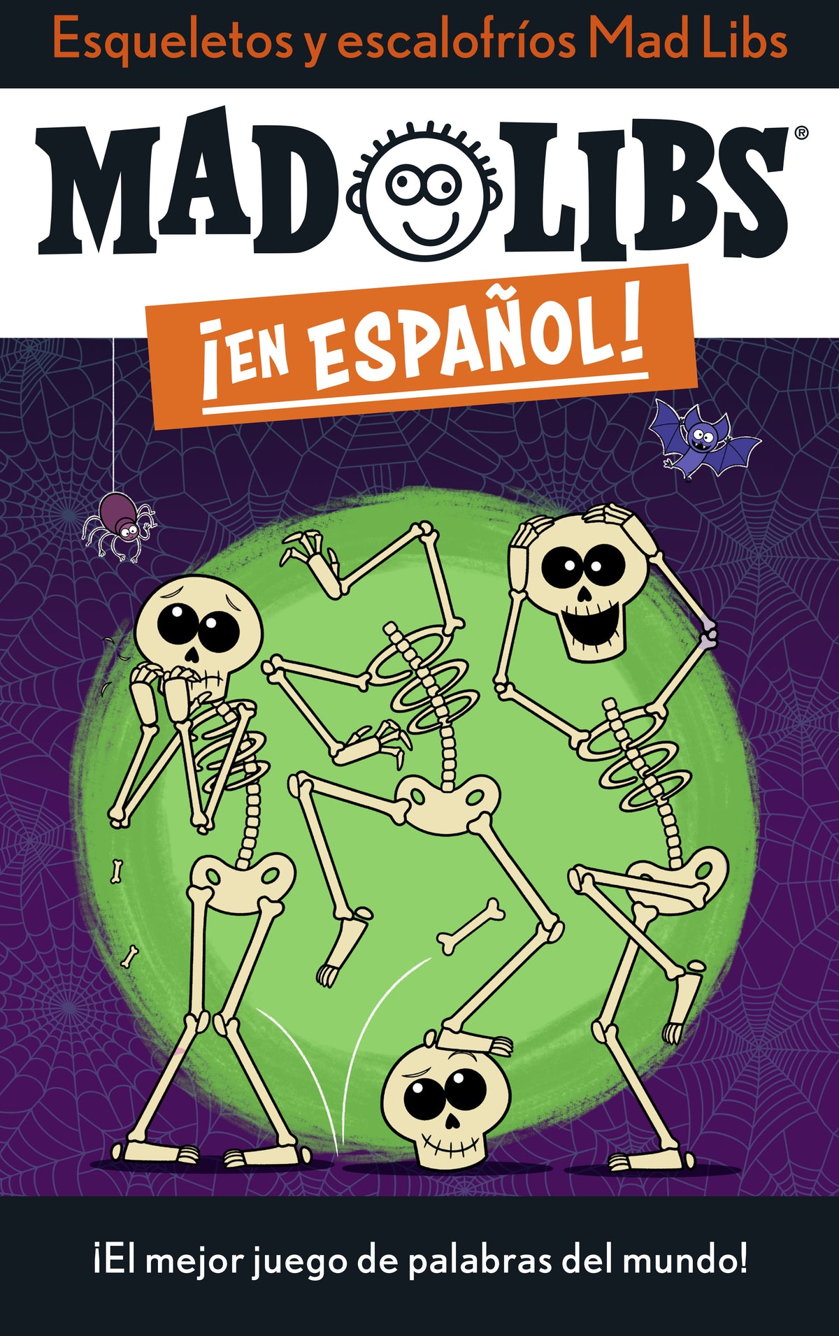 Esqueletos y escalofríos Mad Libs cover (ISBN 9780593752371)