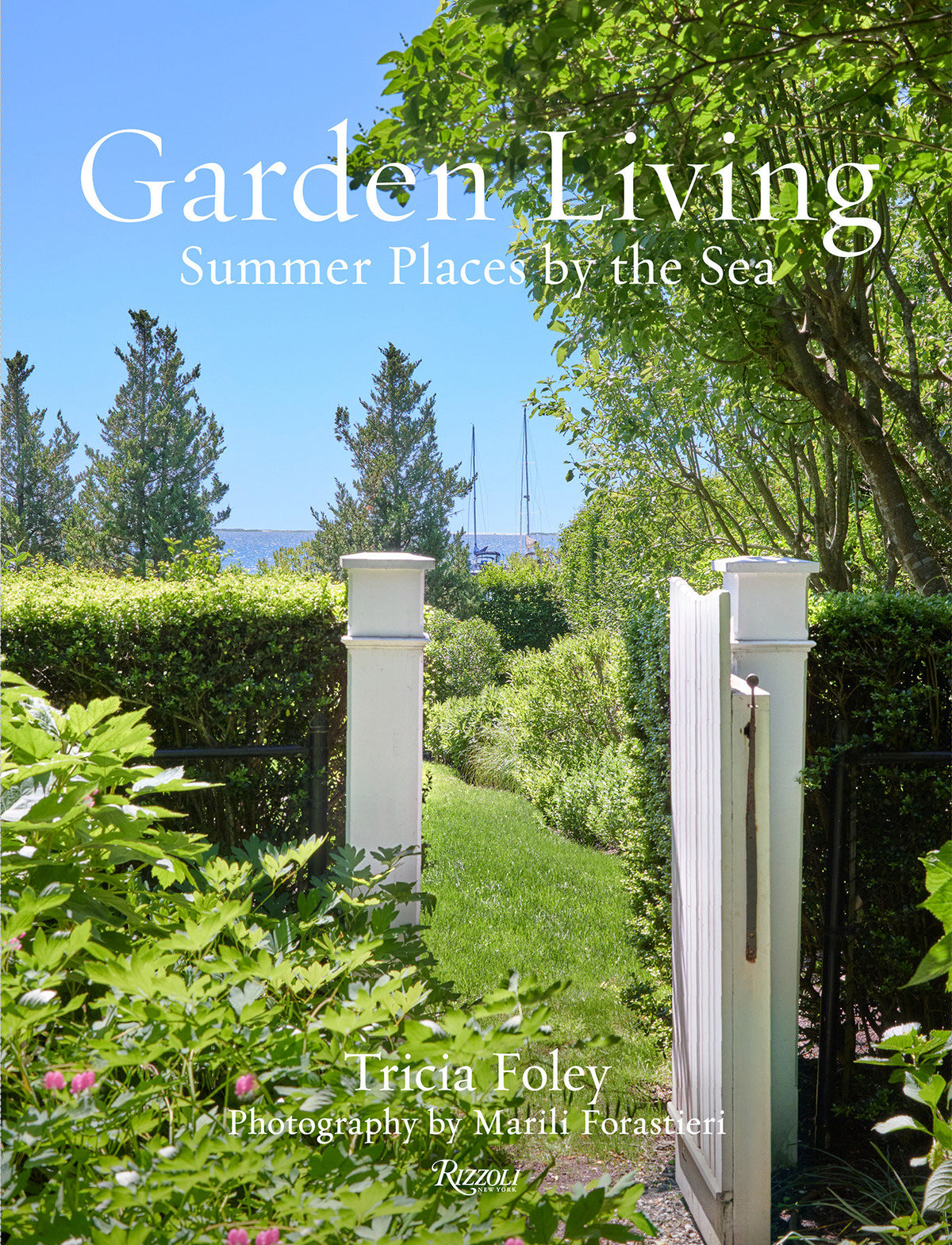 Garden Living cover (ISBN 9780847878154)