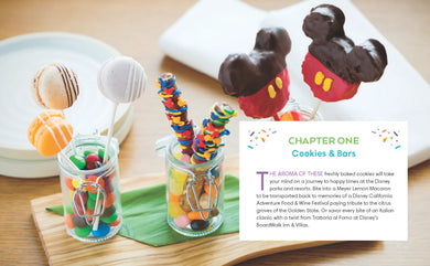 The Official Disney Parks Desserts Cookbook US - Hardback