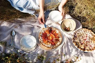 Cannelle et Vanille Bakes Simple US - Hardback