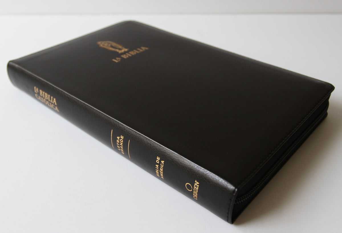La Biblia Católica letra y tamaño grande. Símil piel negra, cremallera / Catholic Bible in spanish Black Leathersoft with Zipper interior 2 (ISBN 9781644734612)