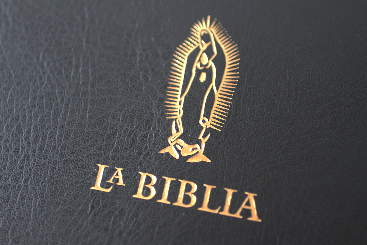 La Biblia Católica letra y tamaño grande. Símil piel negra, cremallera / Catholic Bible in spanish Black Leathersoft with Zipper interior 4 (ISBN 9781644734612)