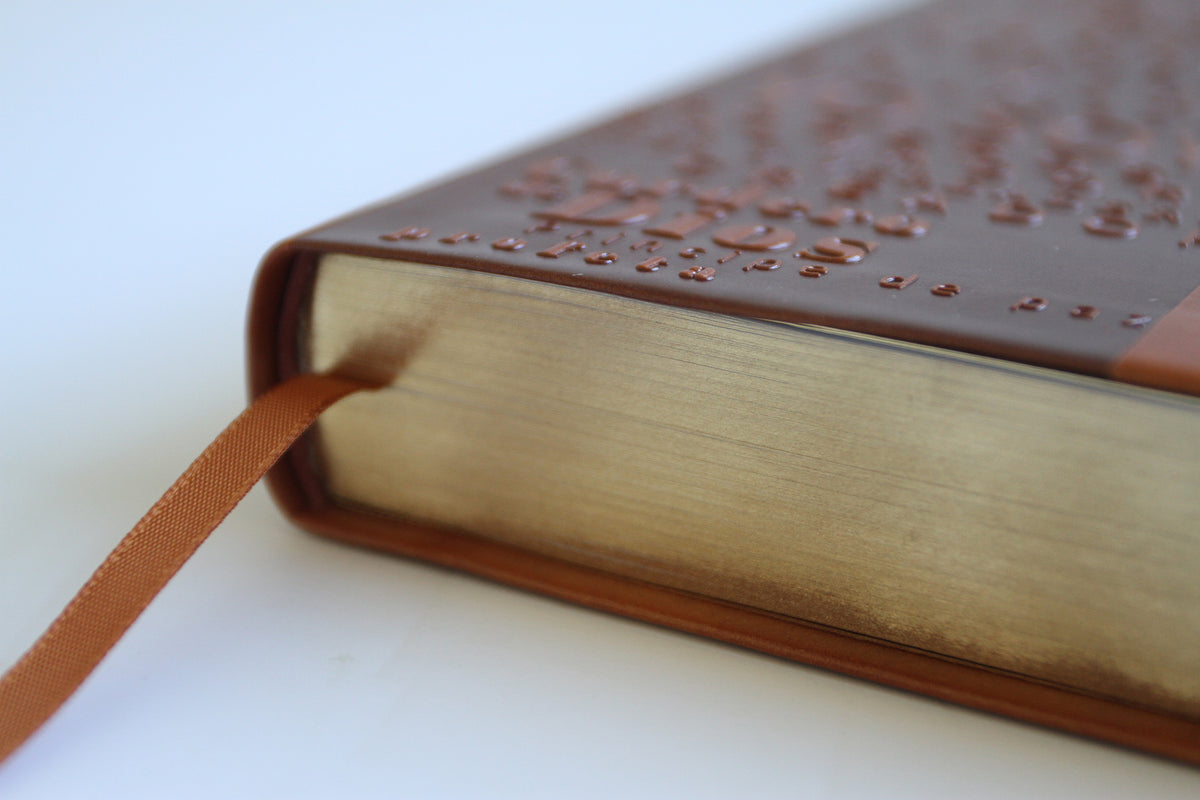 Biblia RVR60 letra grande tamaño manual, simil piel canela con nombres de Dios / Spanish Bible RVR60 Handy Size Large Print Leather soft Brown with Names of Go interior 3 (ISBN 9781644734957)