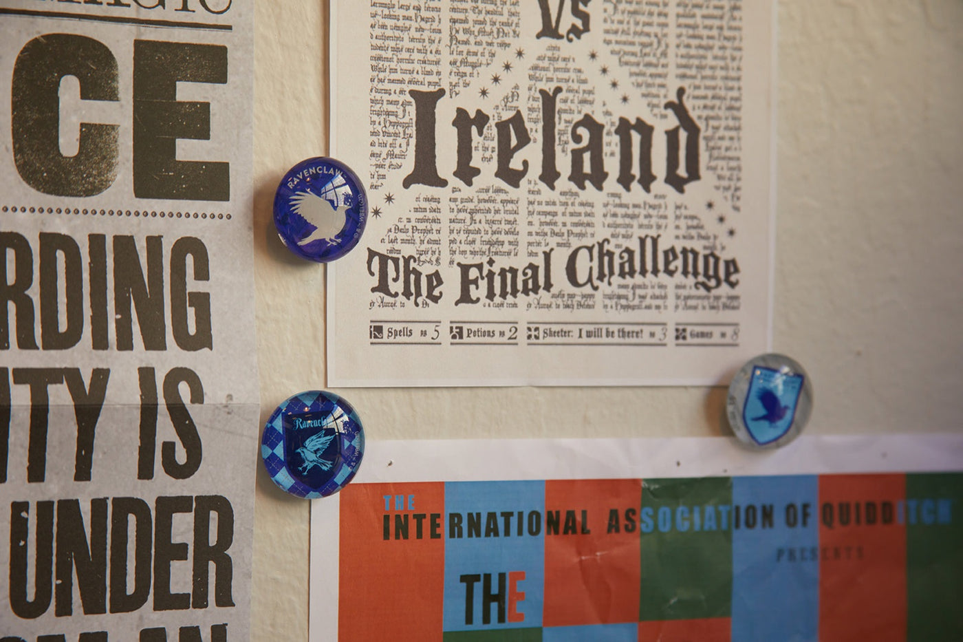 Harry Potter: Ravenclaw Glass Magnet Set (Set of 6) inside page 1