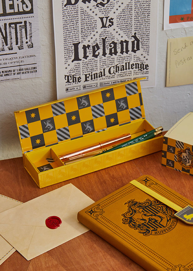 Harry Potter: Hufflepuff Magnetic Pencil Box inside page 2