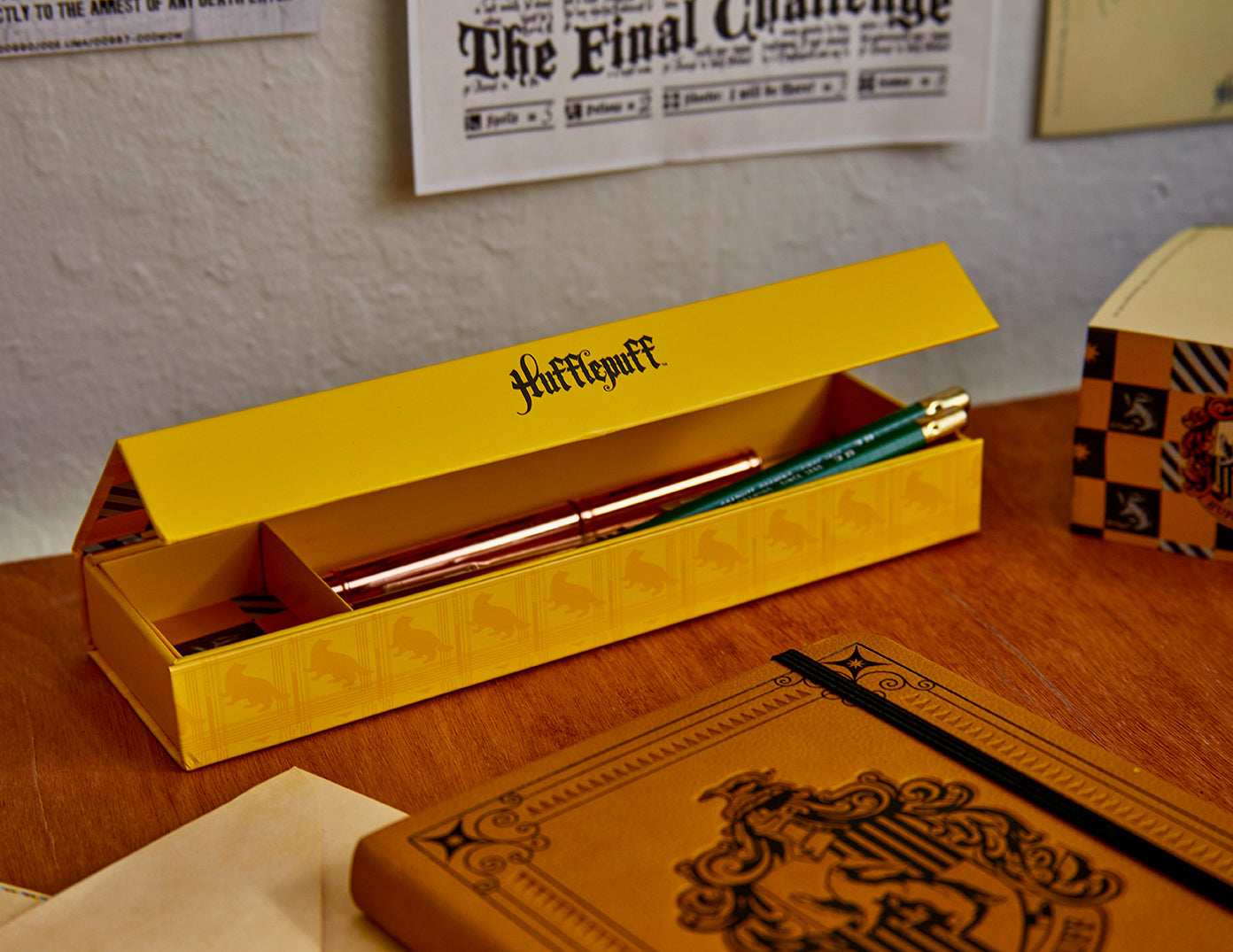 Harry Potter: Hufflepuff Magnetic Pencil Box inside page 3