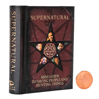 Supernatural: Mini Guide To Saving People and Hunting Things inside page 5