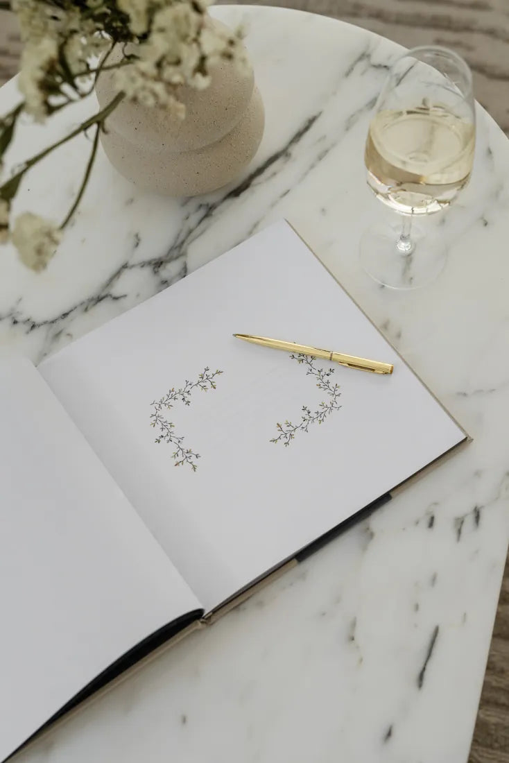 Wedding Guest Book US - Hardback