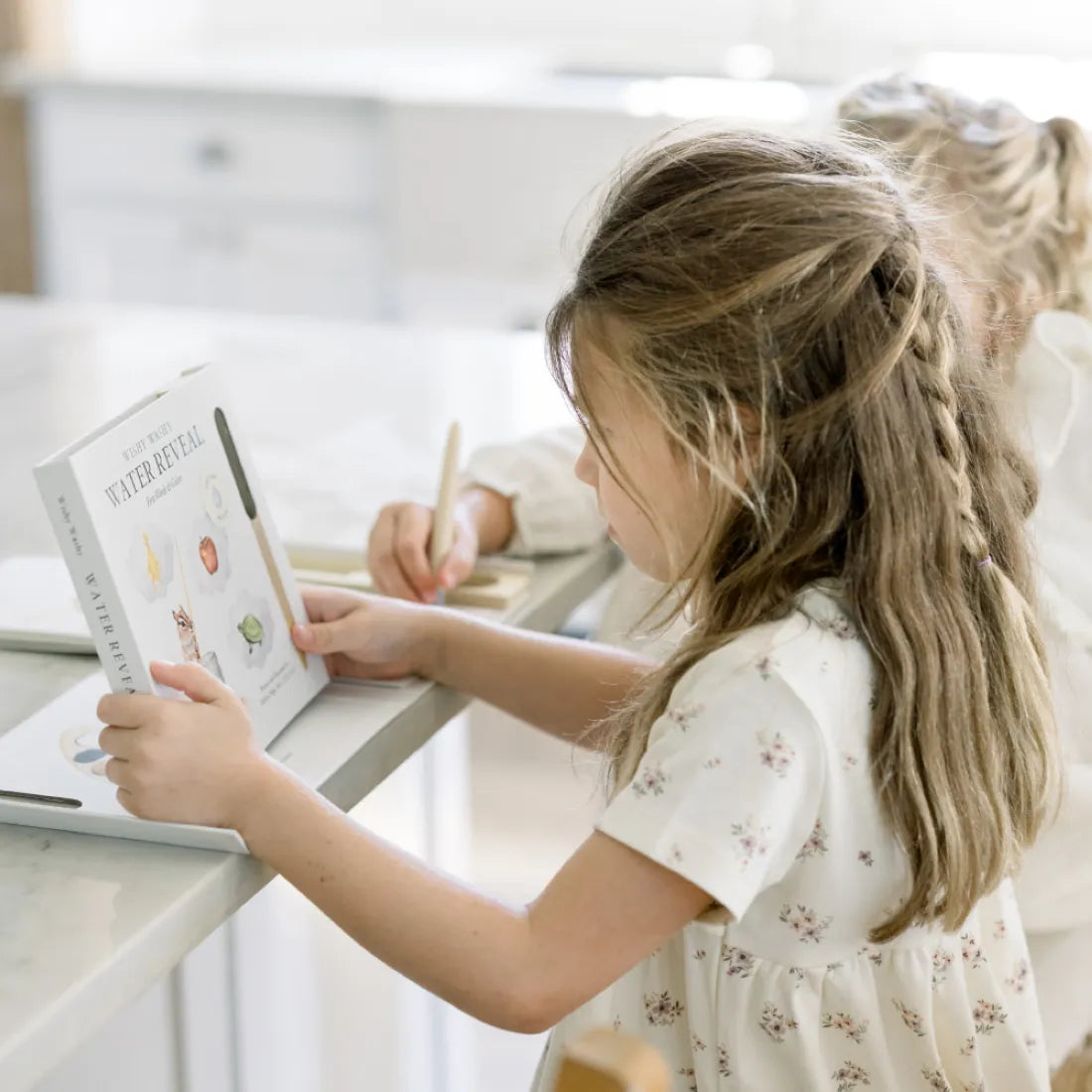 Wishy Washy (Water Reveal Edition) US - Spiral bound