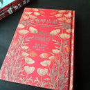 咆哮山莊【瑪格羅比監製主演•電影書衣版】：文學史上最不羈的靈魂×最癲狂的絕戀｜世界百大經典(唯愛精裝) 精裝書 Hardback