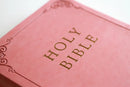KJV Holy Bible, Giant Print Thinline Large format, Pink Premium Imitation Leather with Ribbon Marker, Red Letter, and Thumb Index US - Paperback / softback